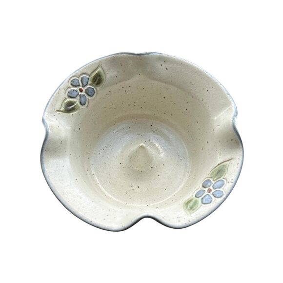 Signed Speckled White and Blue Flowered Stoneware Ring Holder or Dish - Picture 2 of 5